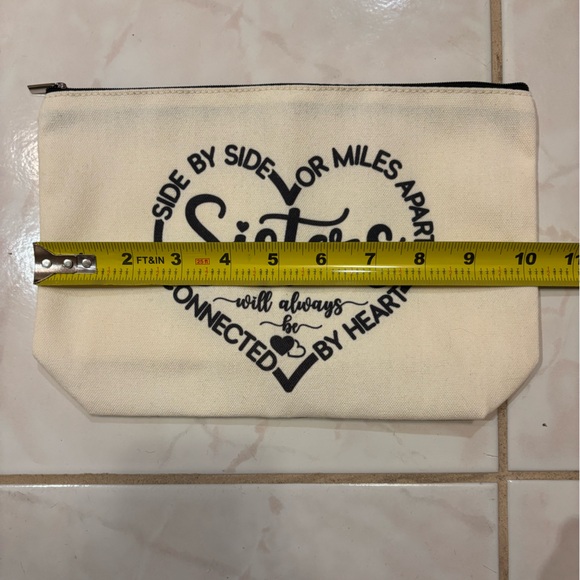 Sisters Floral Canvas Tote Bag Set - Black and Cream - Picture 10 of 13